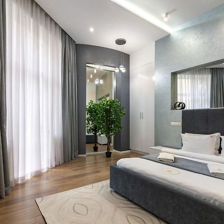 Royal Apartment On Franka 28 Lviv Kültér fotó