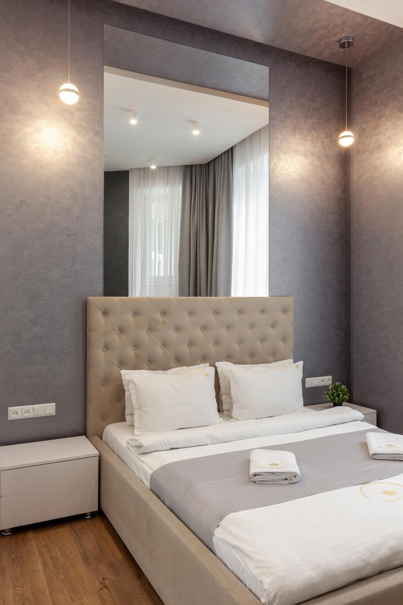 Royal Apartment On Franka 28 Lviv Kültér fotó