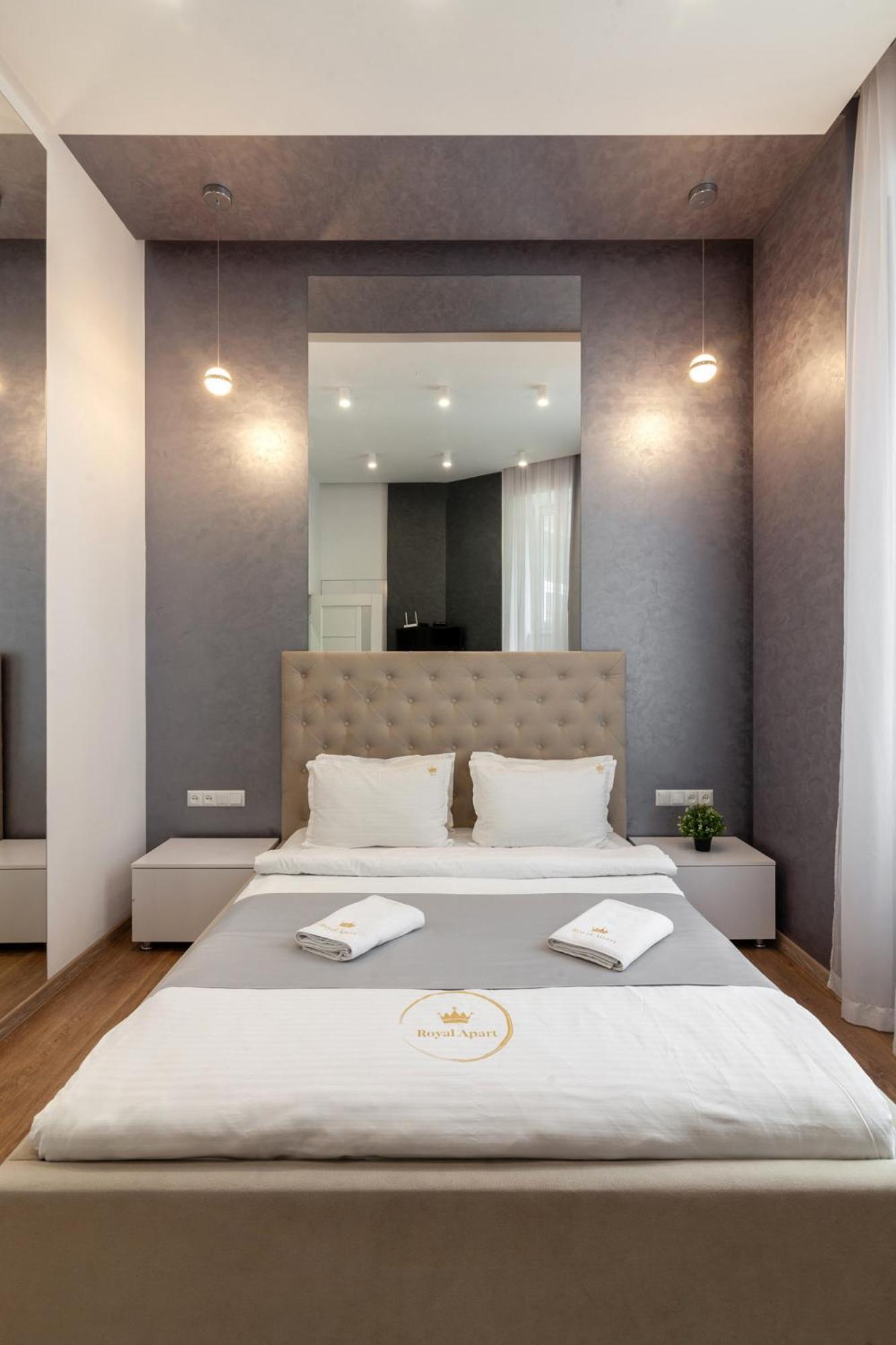 Royal Apartment On Franka 28 Lviv Kültér fotó